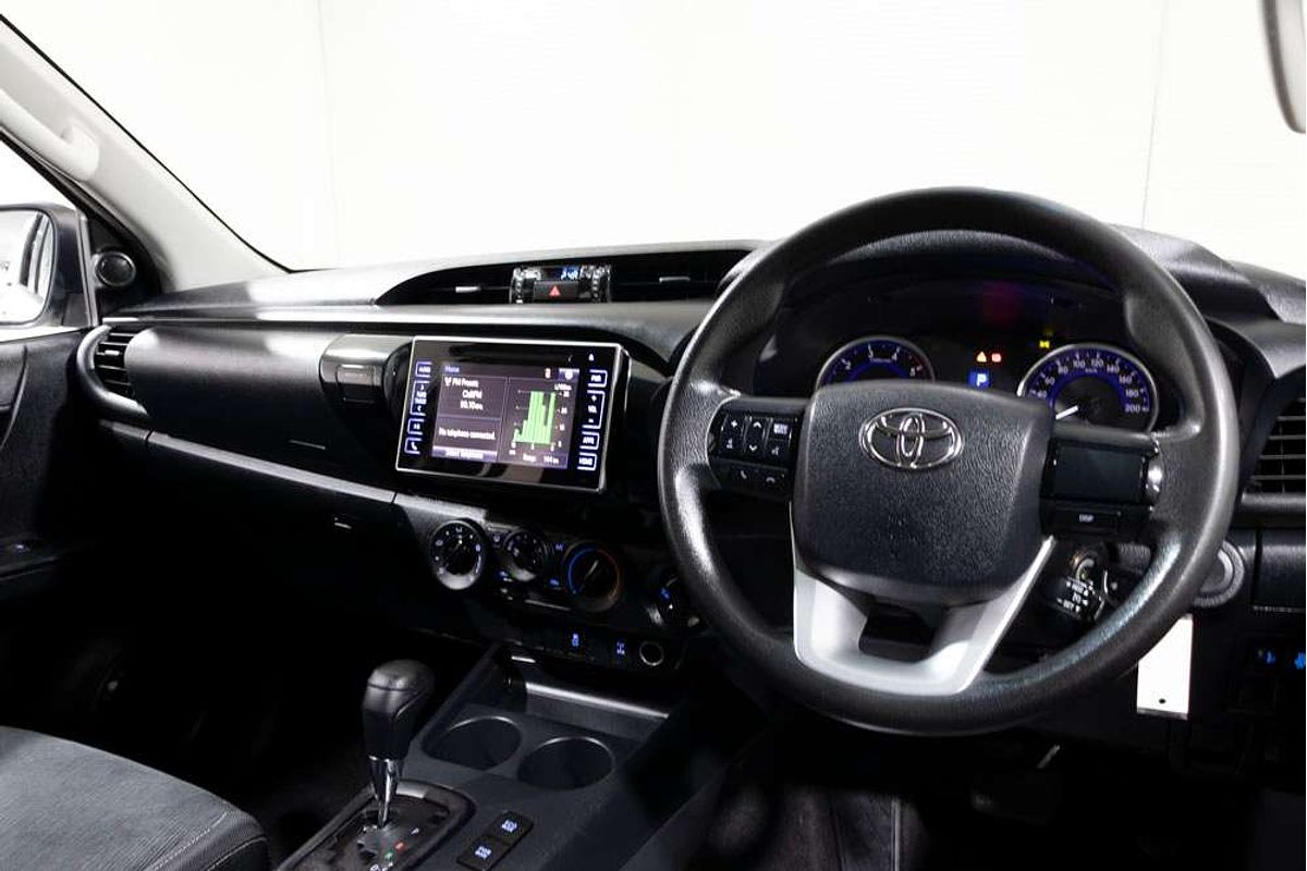 2016 Toyota Hilux SR GUN126R 4X4