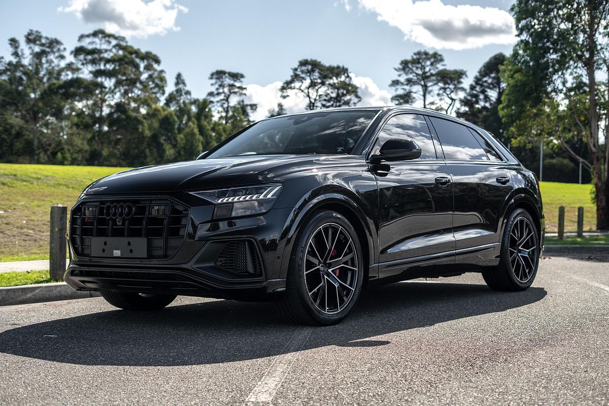 2023 Audi SQ8 TFSI F1