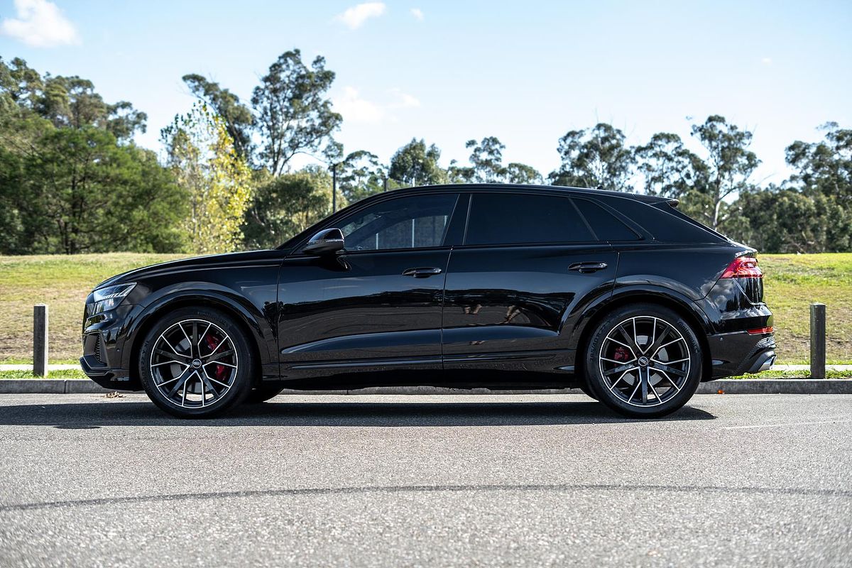 2023 Audi SQ8 TFSI F1