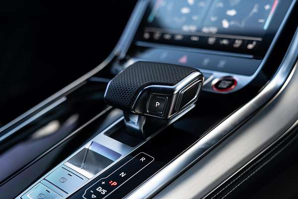 2023 Audi SQ8 TFSI F1