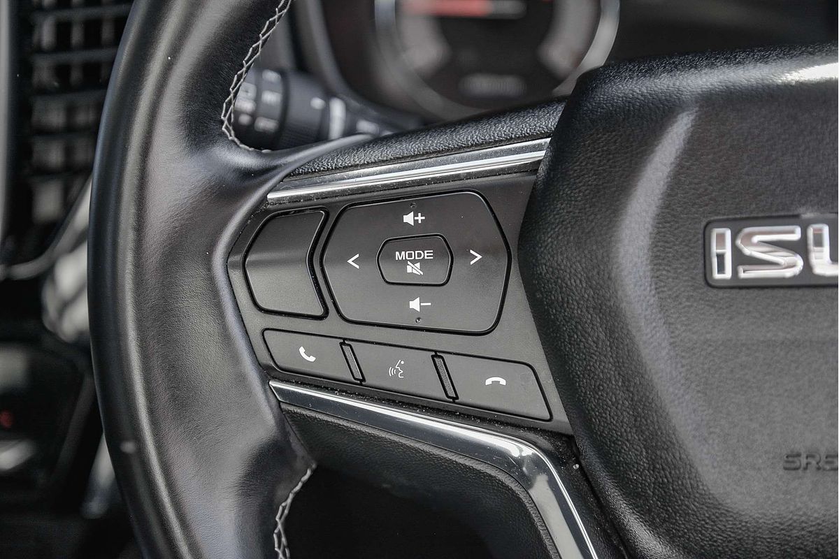 2022 Isuzu MU-X LS-U