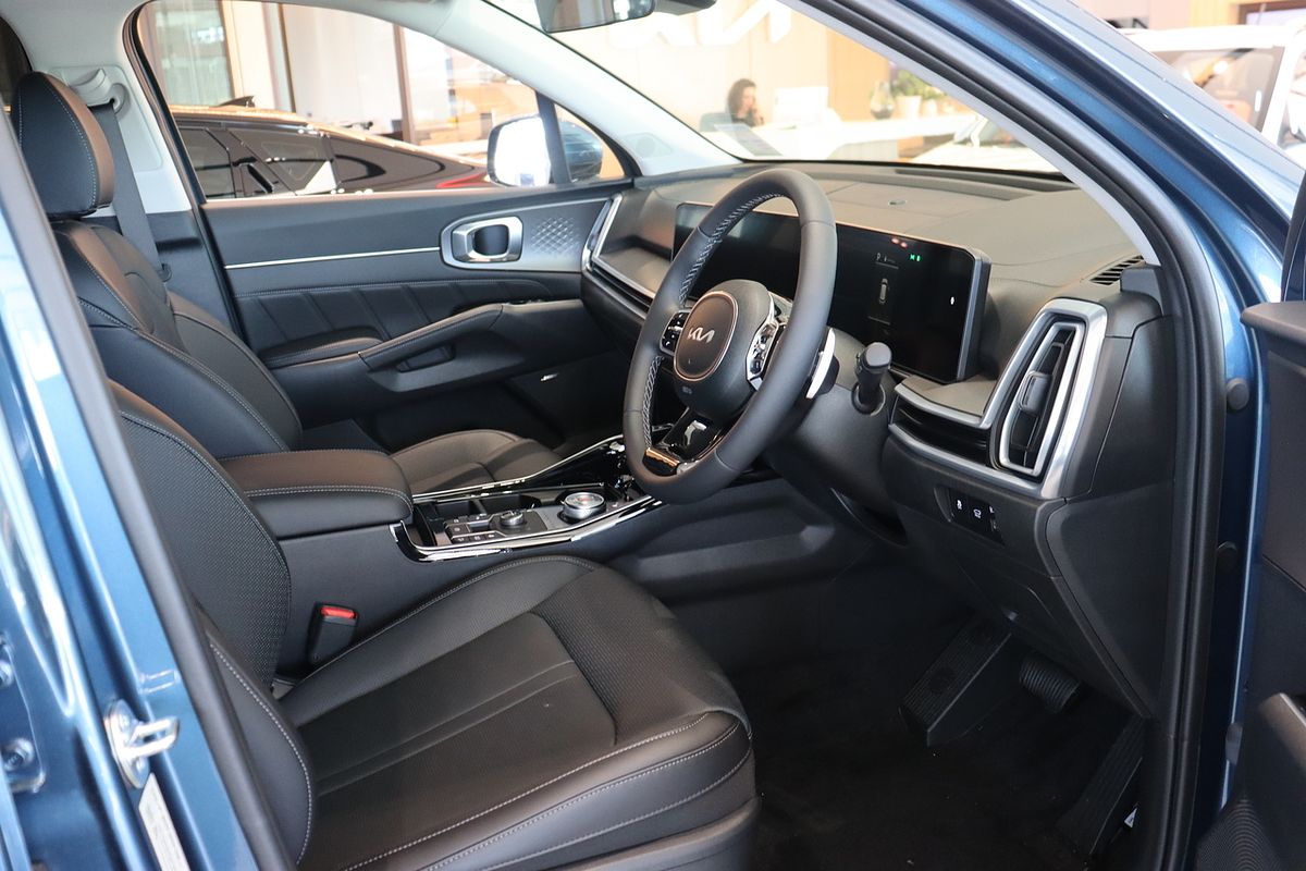 2025 Kia Sorento Sport+ MQ4 PE