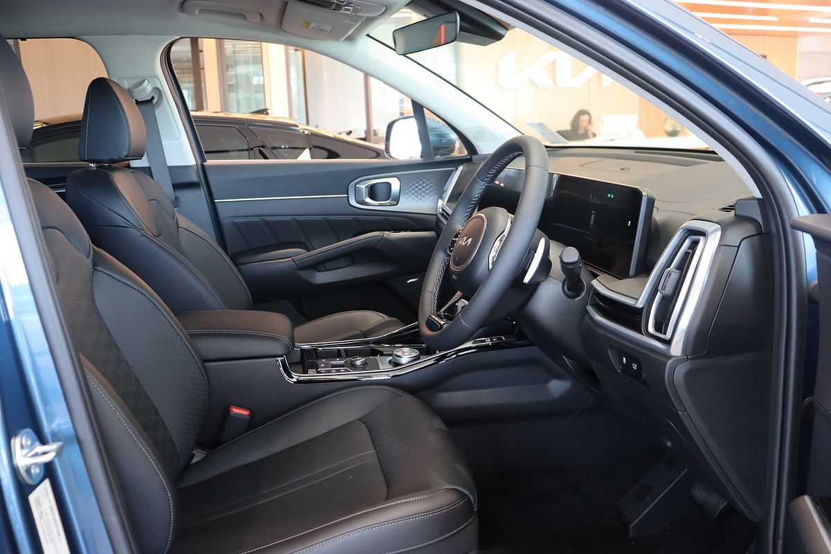 2025 Kia Sorento Sport+ MQ4 PE