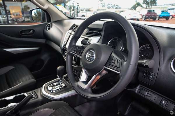 2025 Nissan Navara SL D23 4X4
