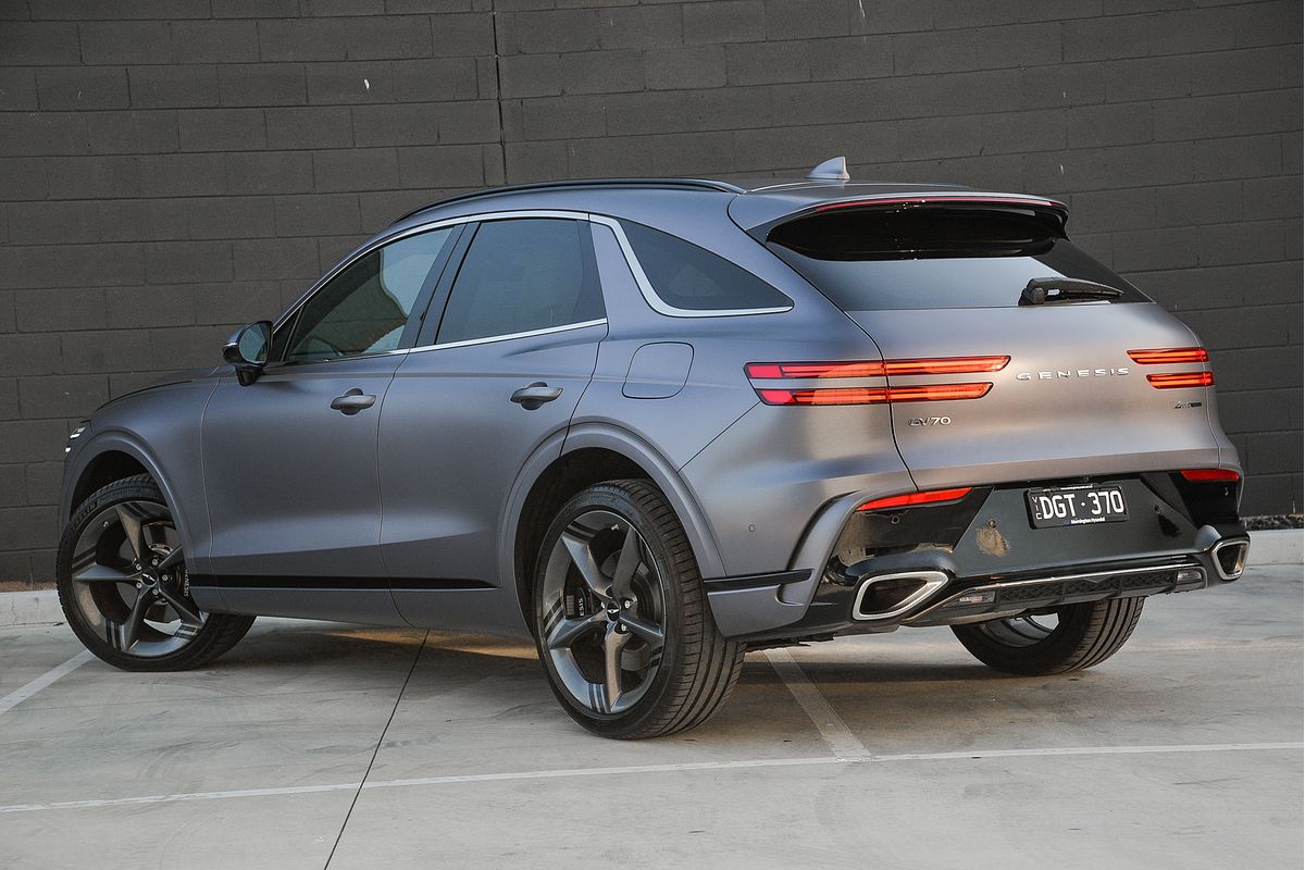 2025 Genesis Genesis