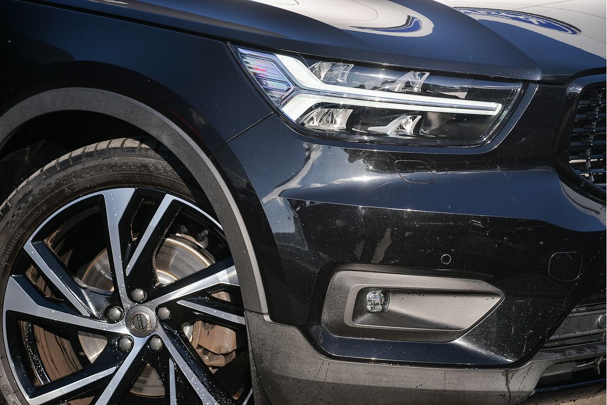 2021 Volvo XC40 T5 R-Design