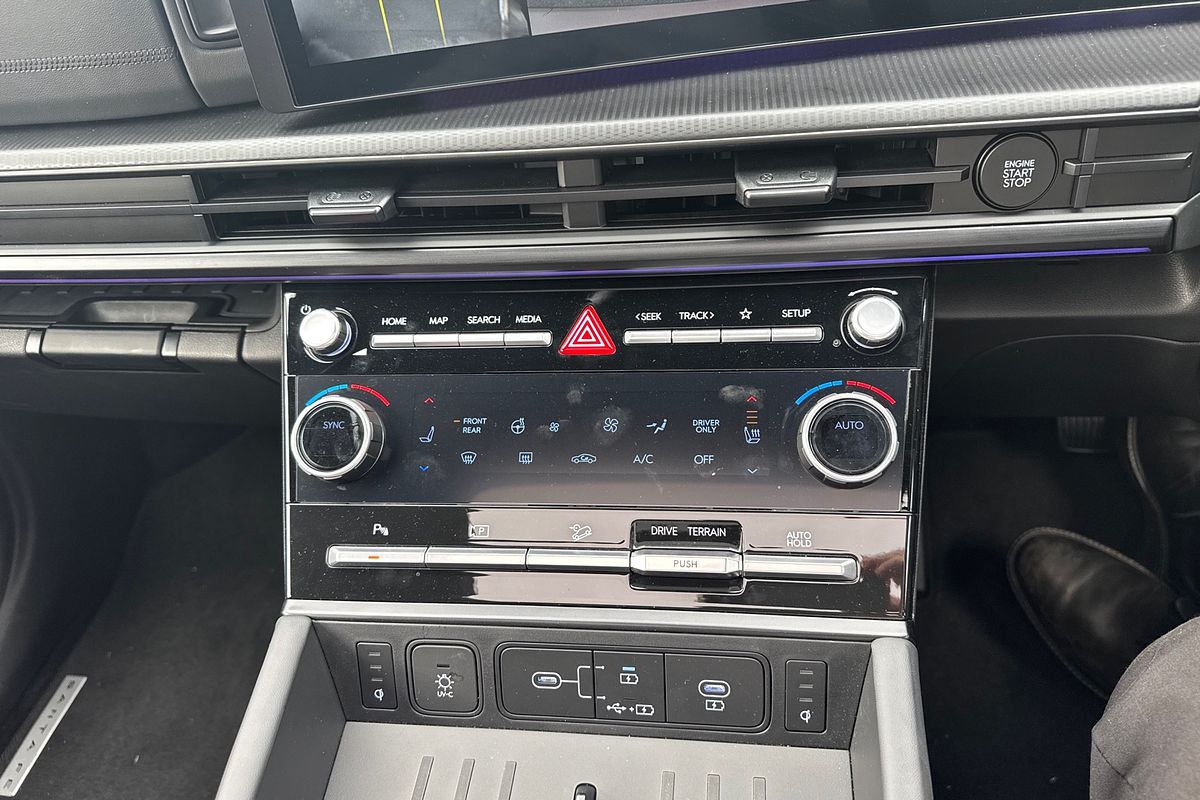2024 Hyundai Santa Fe Hybrid Calligraphy MX5.V1