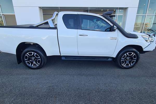2023 Toyota Hilux SR5 GUN126R 4X4