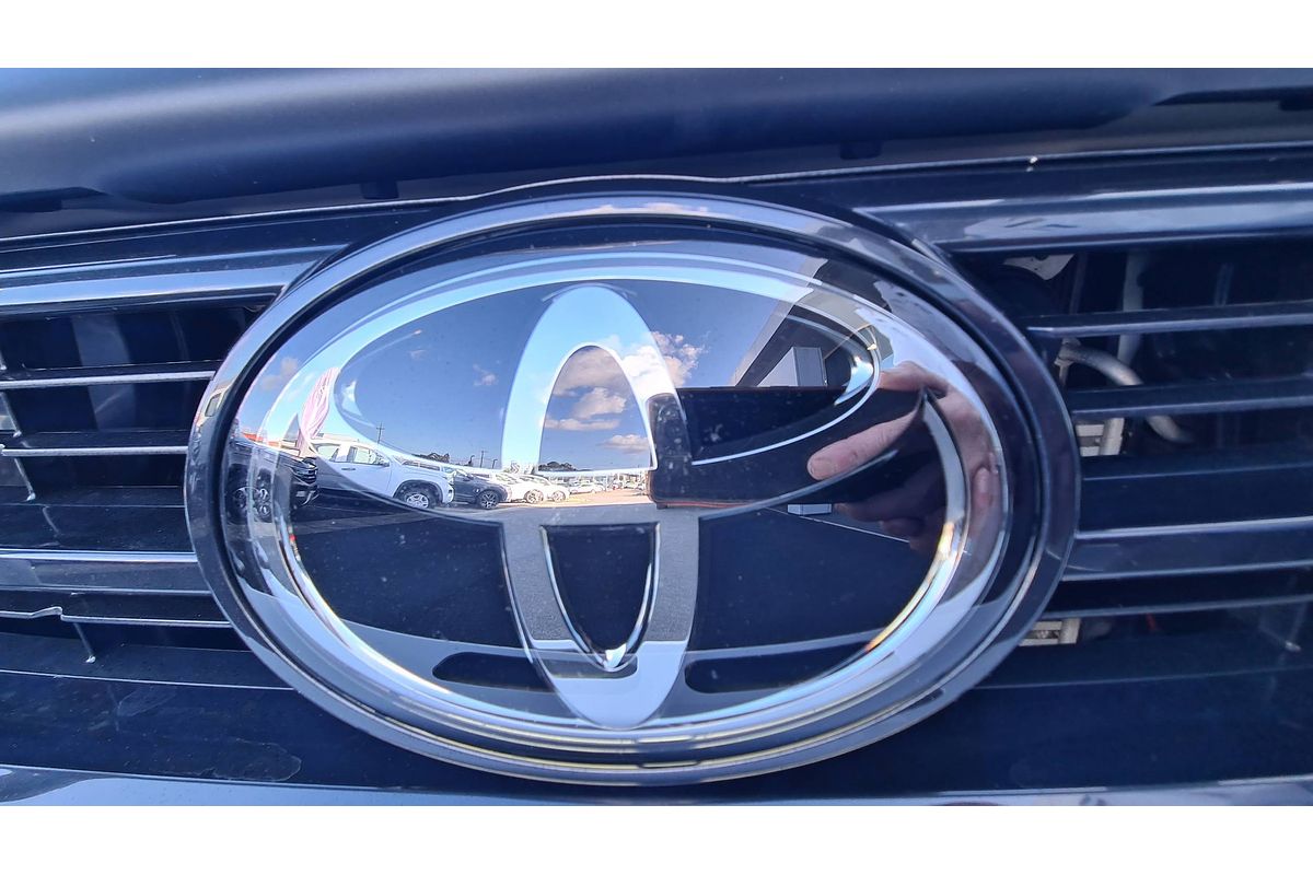 2023 Toyota Hilux SR5 GUN126R 4X4