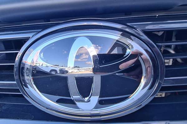 2023 Toyota Hilux SR5 GUN126R 4X4