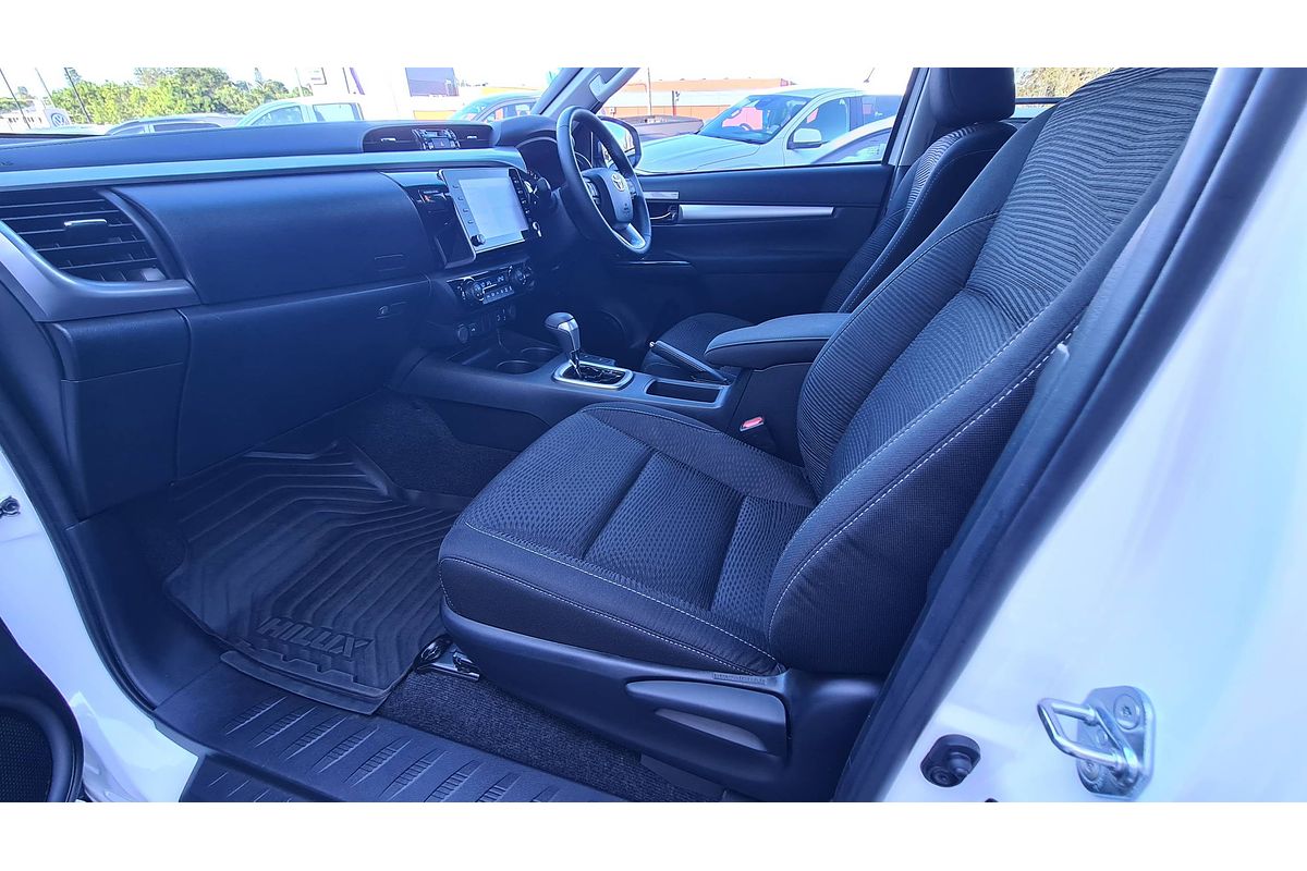2023 Toyota Hilux SR5 GUN126R 4X4