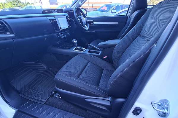 2023 Toyota Hilux SR5 GUN126R 4X4