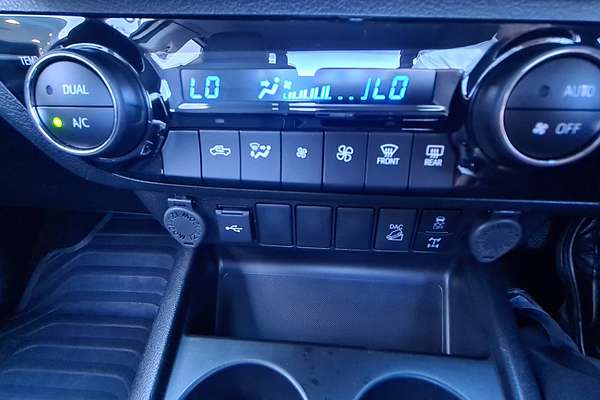 2023 Toyota Hilux SR5 GUN126R 4X4