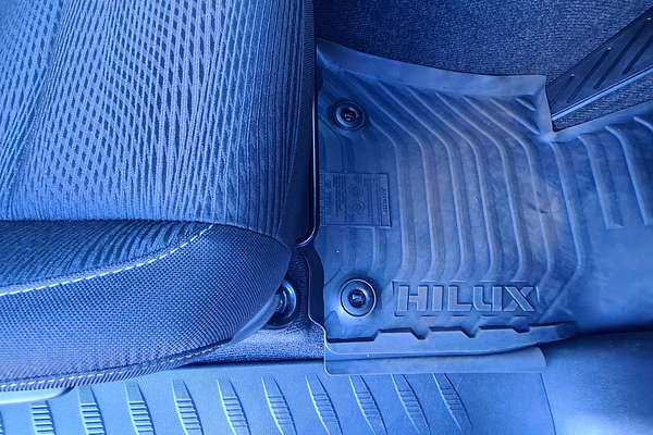 2023 Toyota Hilux SR5 GUN126R 4X4