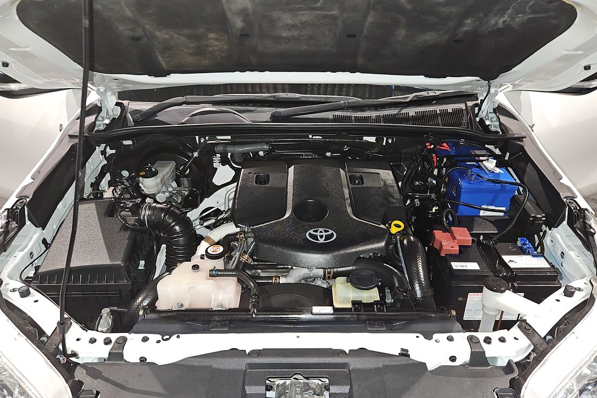 2017 Toyota Hilux SR GUN126R 4X4