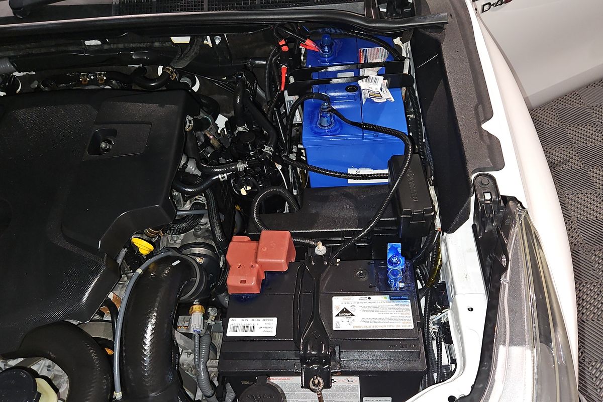 2017 Toyota Hilux SR GUN126R 4X4