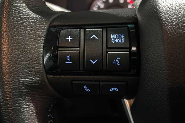2023 Toyota Hilux SR5 GUN126R