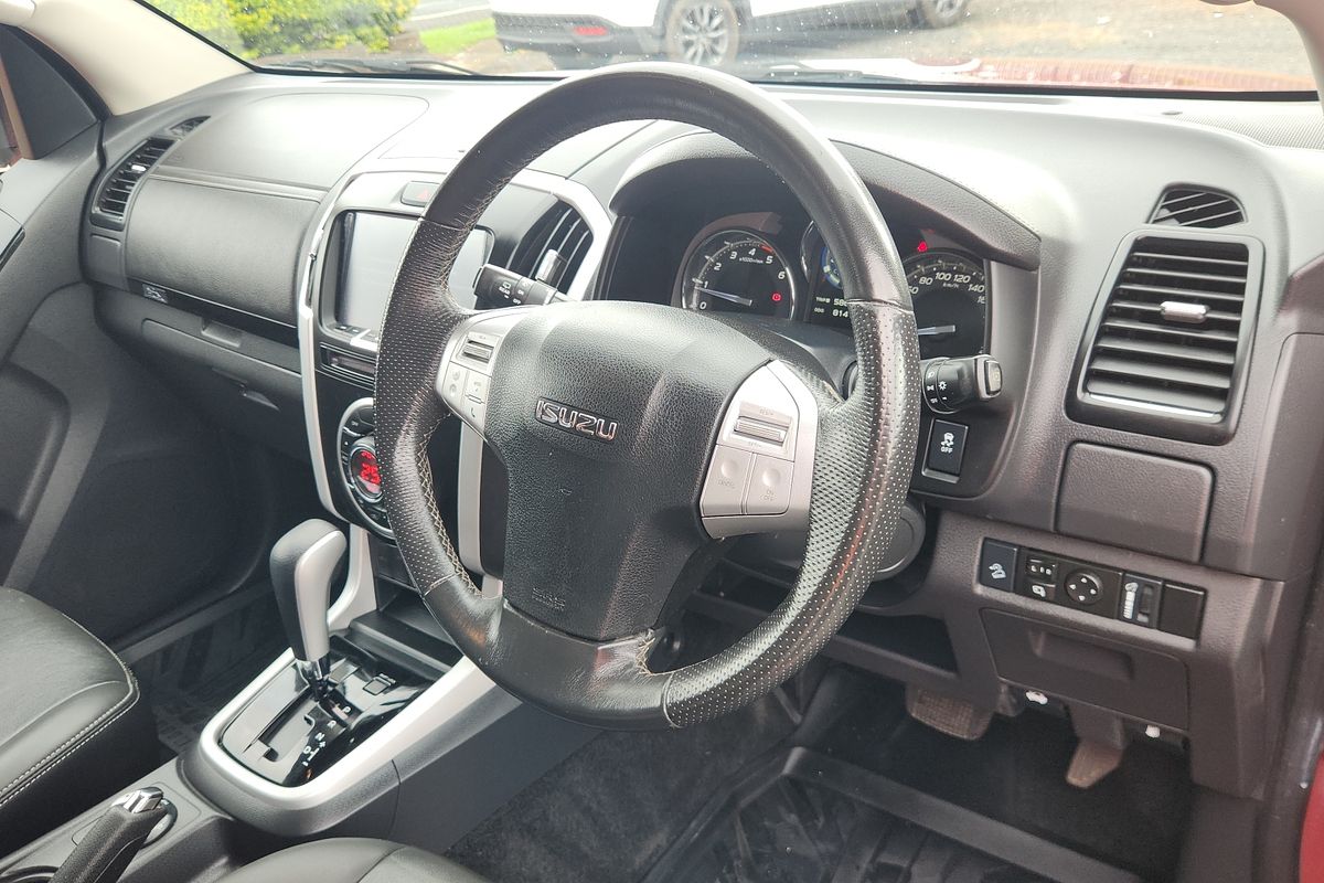 2021 Isuzu MU-X LS-T