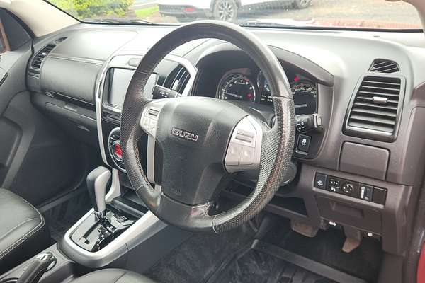 2021 Isuzu MU-X LS-T