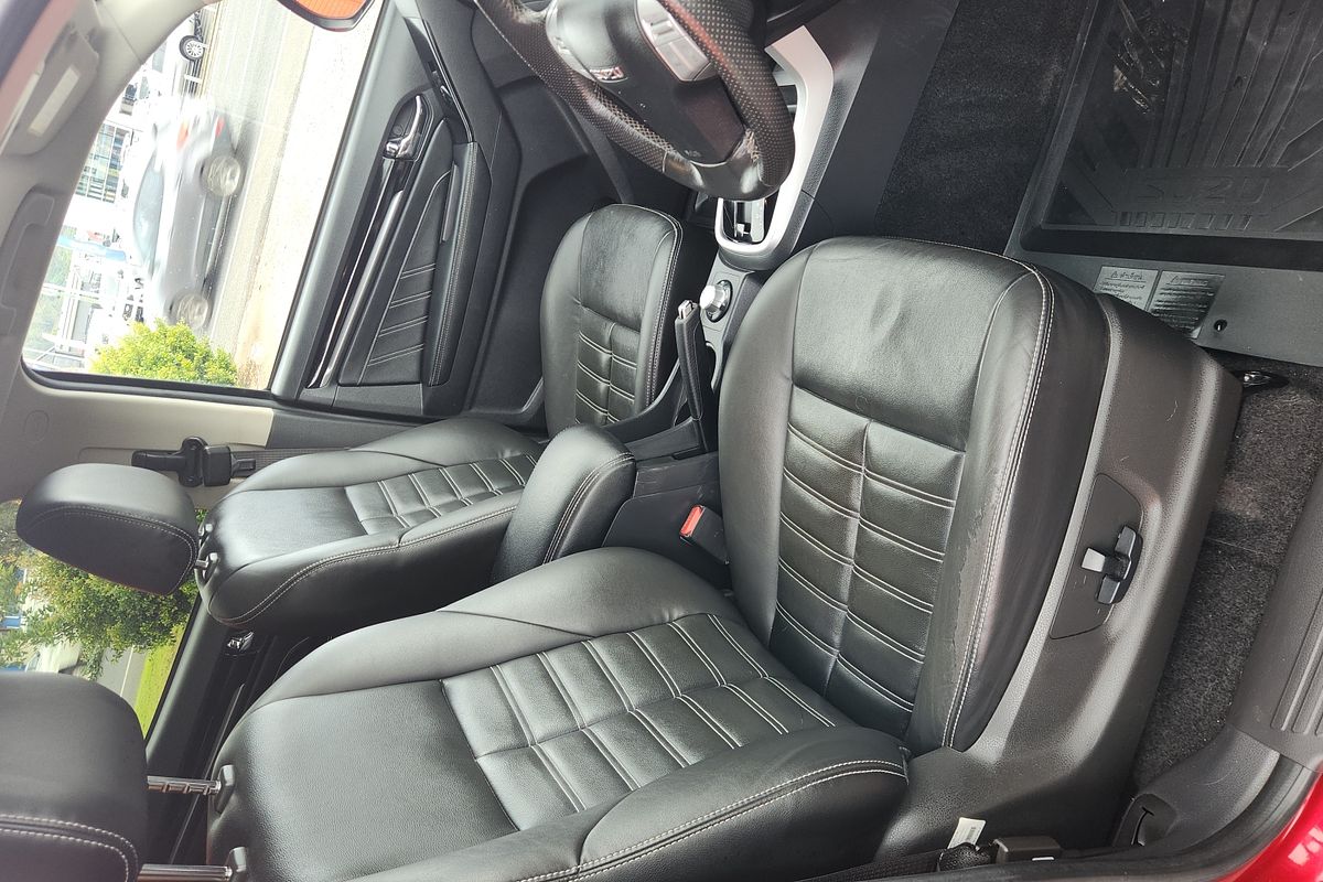 2021 Isuzu MU-X LS-T