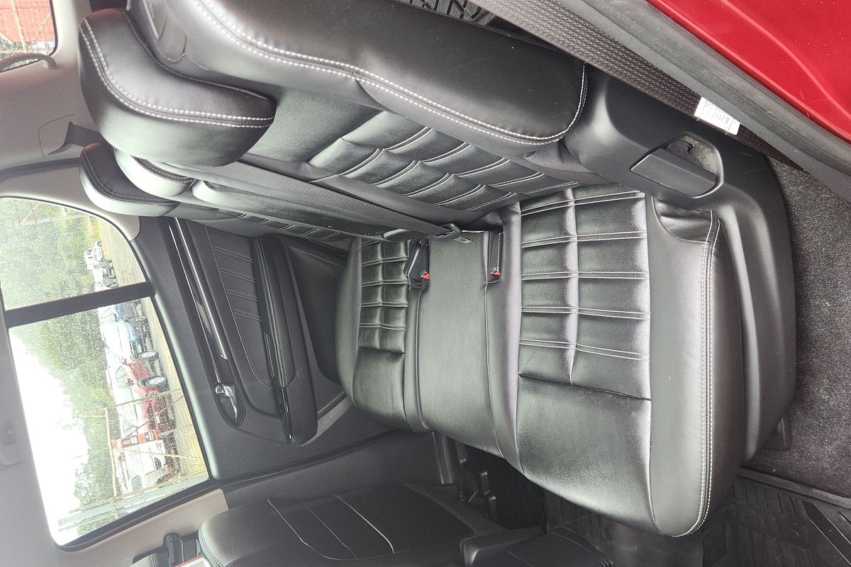 2021 Isuzu MU-X LS-T