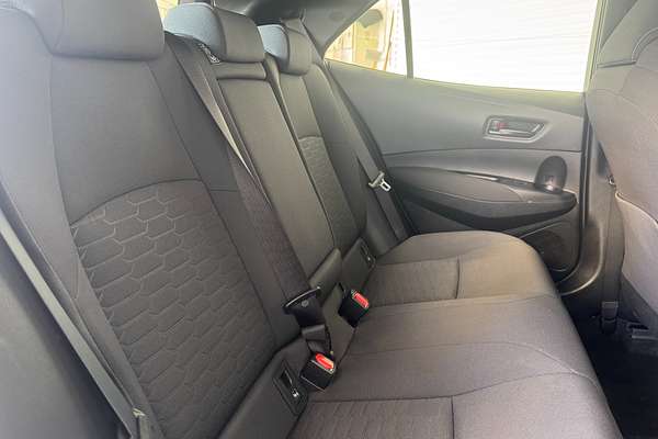 2022 Toyota Corolla Ascent Sport Hybrid ZWE219R