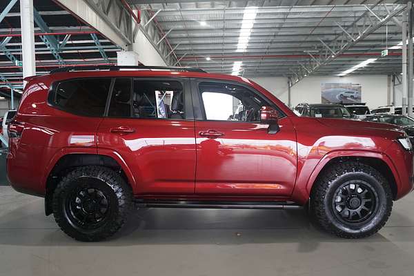 2023 Toyota Landcruiser Sahara FJA300R
