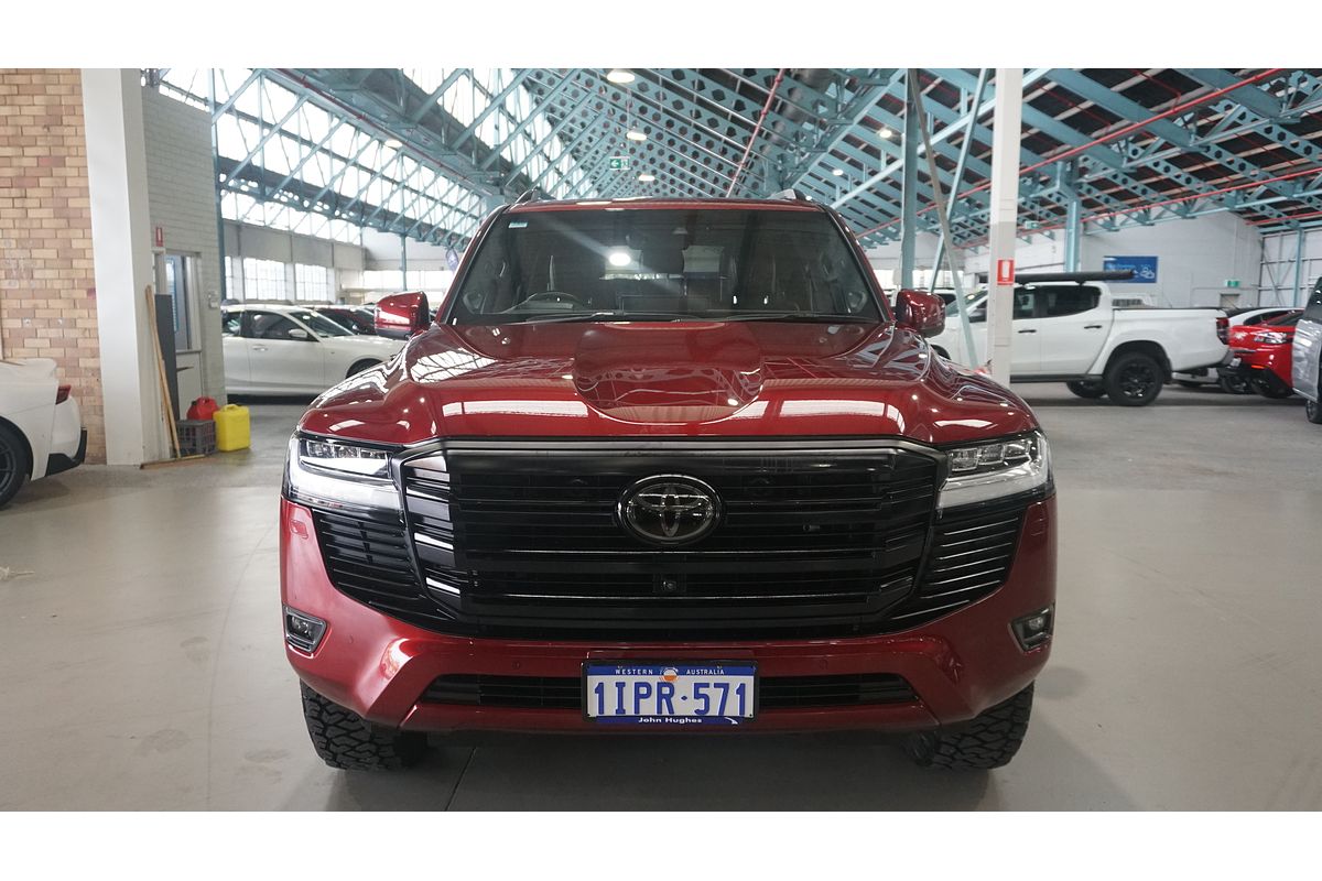 2023 Toyota Landcruiser Sahara FJA300R