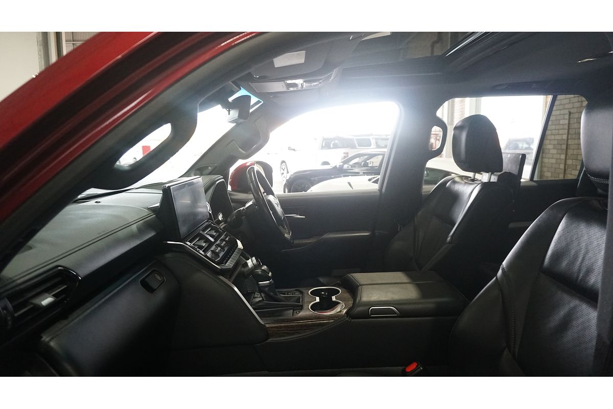 2023 Toyota Landcruiser Sahara FJA300R