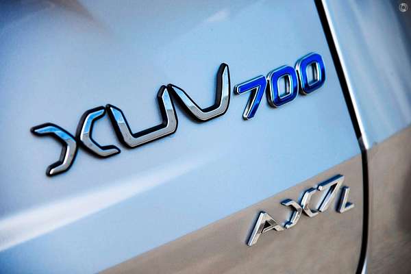 2025 Mahindra XUV700 AX7L