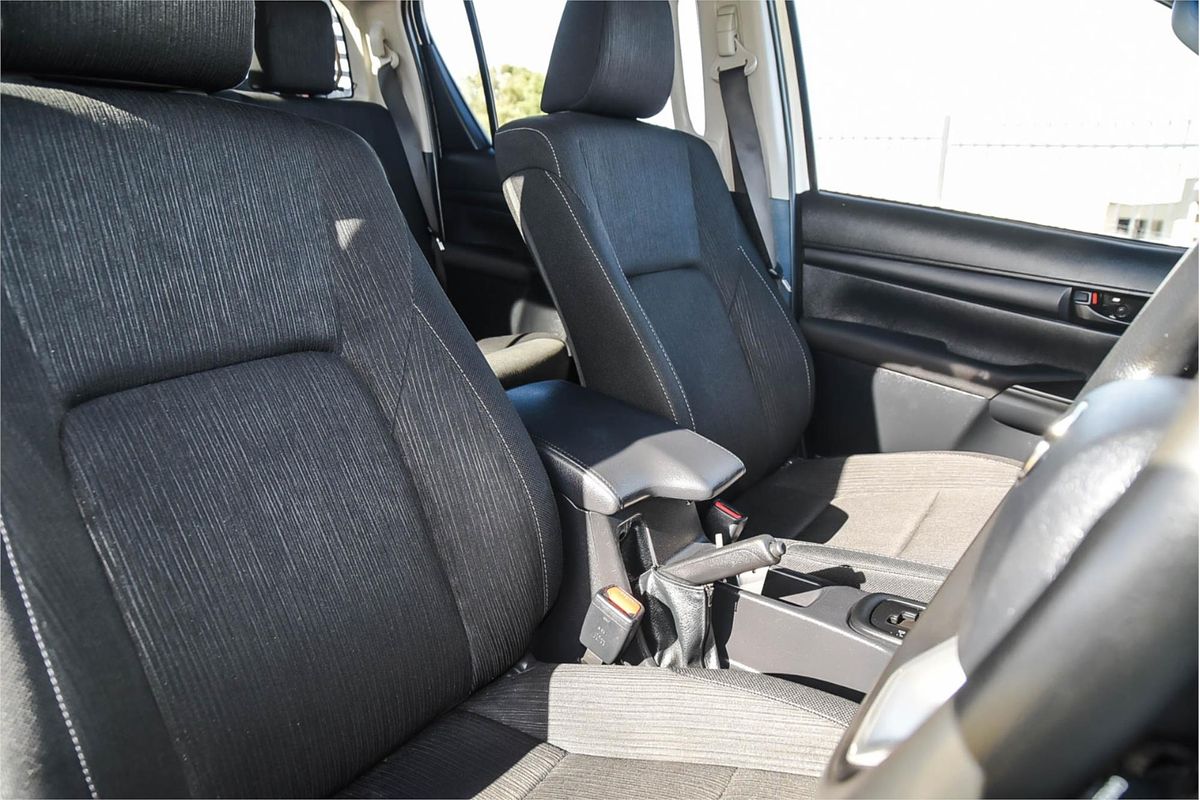 2020 Toyota Hilux SR GUN126R 4X4
