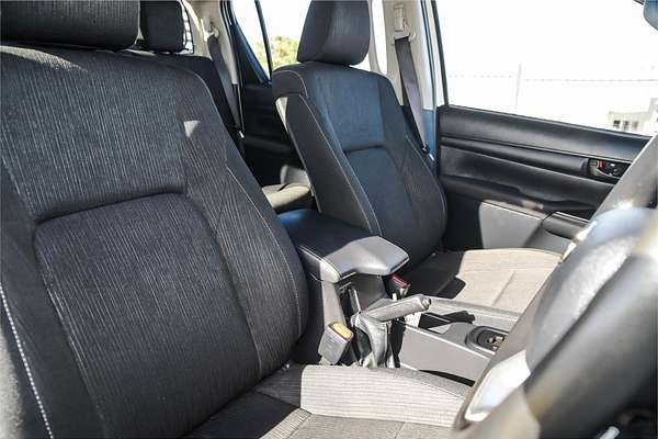 2020 Toyota Hilux SR GUN126R 4X4