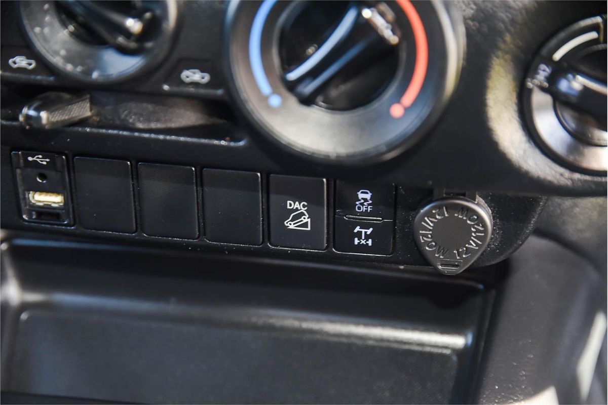 2020 Toyota Hilux SR GUN126R 4X4