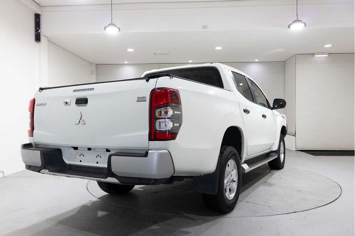 2019 Mitsubishi Triton GLX+ MR 4X4