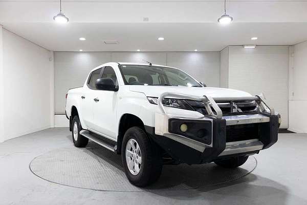 2019 Mitsubishi Triton GLX+ MR 4X4
