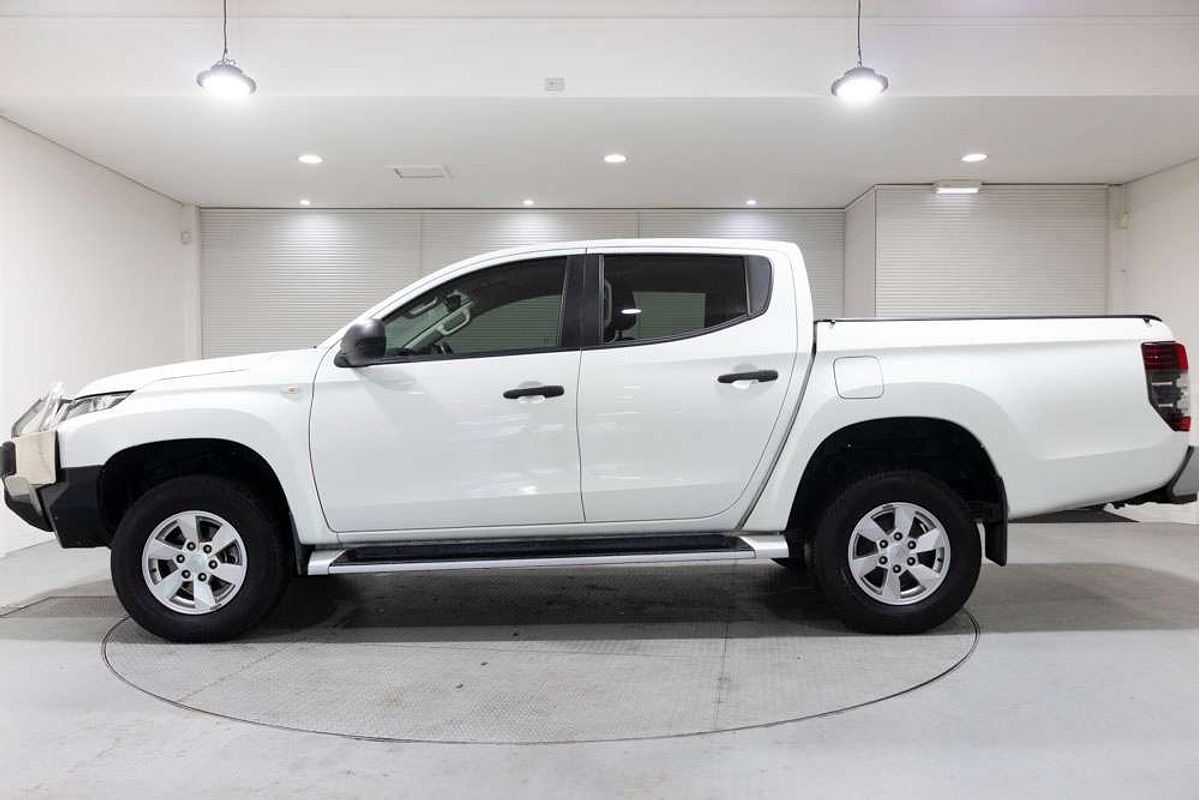 2019 Mitsubishi Triton GLX+ MR 4X4