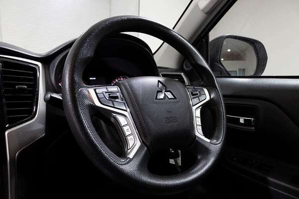 2019 Mitsubishi Triton GLX+ MR 4X4