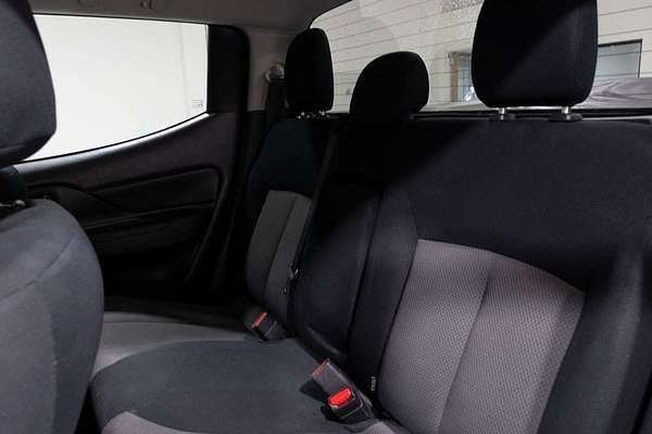 2019 Mitsubishi Triton GLX+ MR 4X4