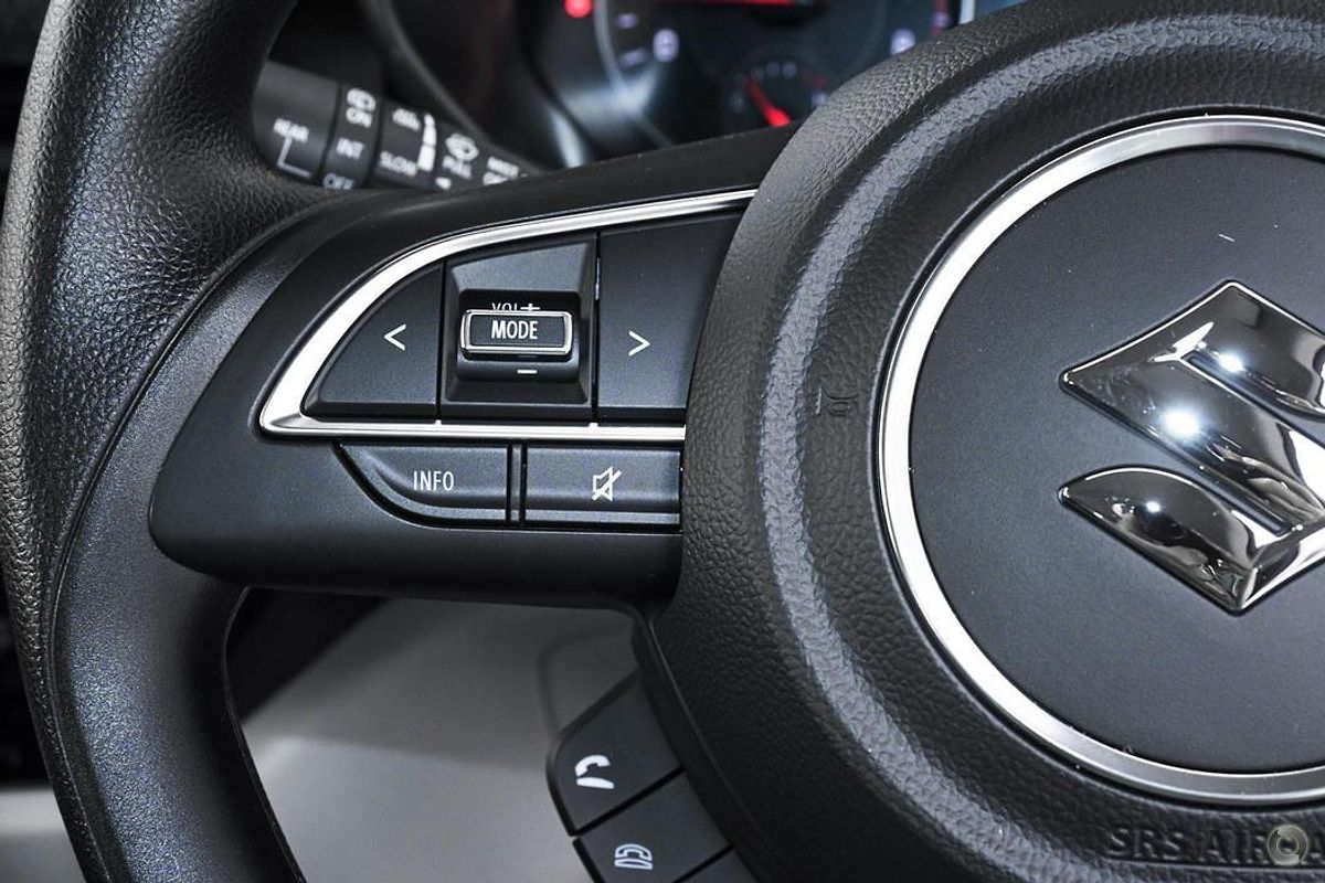2024 Suzuki Swift Hybrid UZ