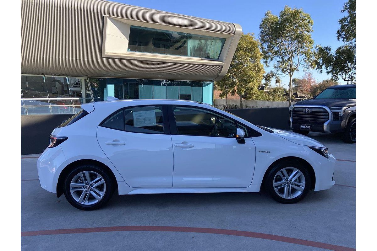 2022 Toyota Corolla Ascent Sport Hybrid ZWE211R