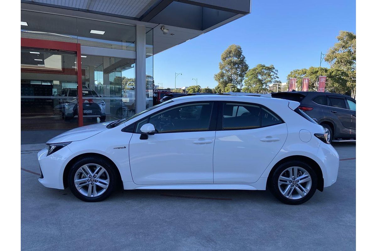 2022 Toyota Corolla Ascent Sport Hybrid ZWE211R