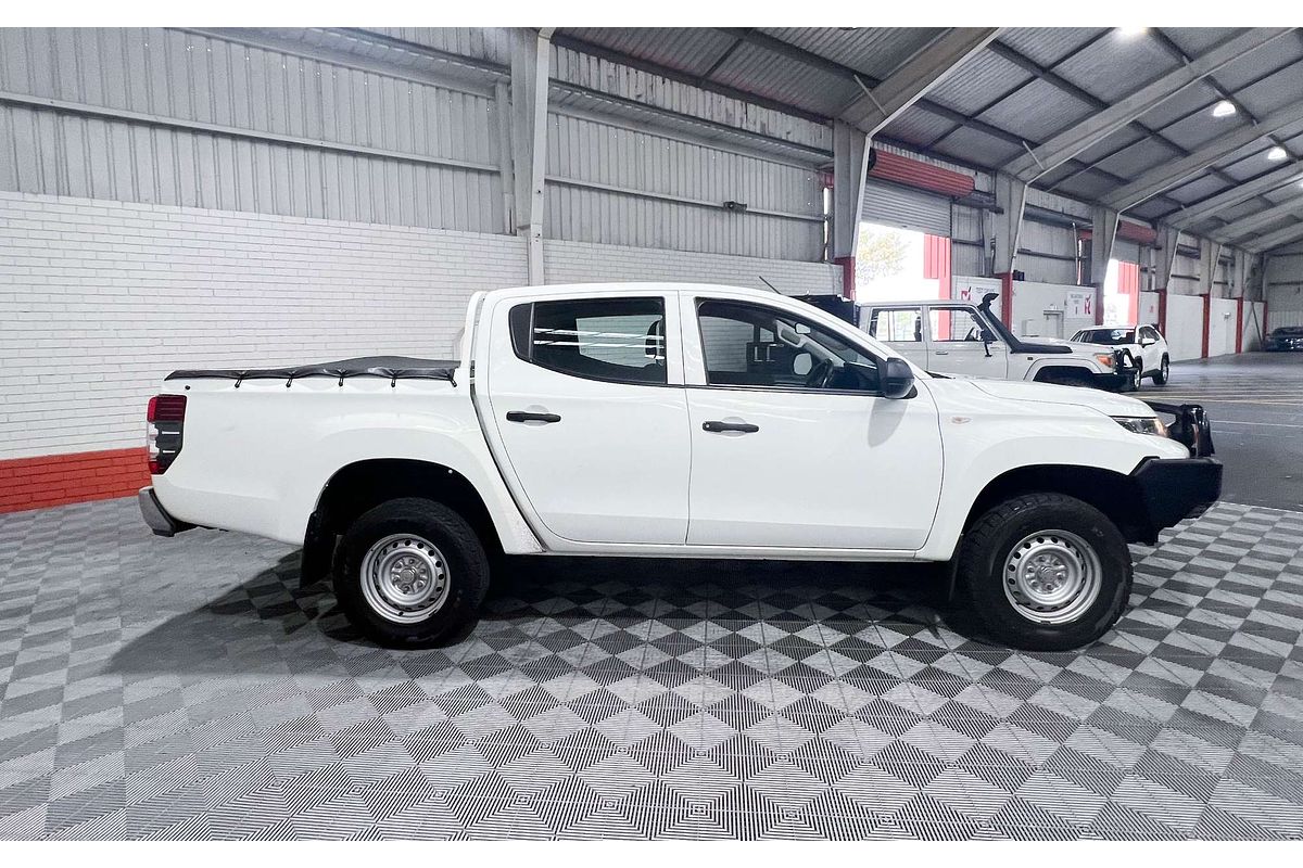 2019 Mitsubishi Triton GLX MR 4X4