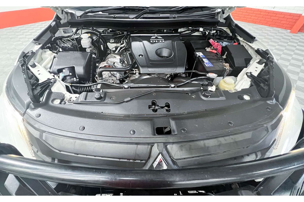 2019 Mitsubishi Triton GLX MR 4X4