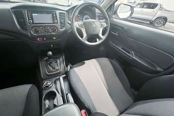 2019 Mitsubishi Triton GLX MR 4X4