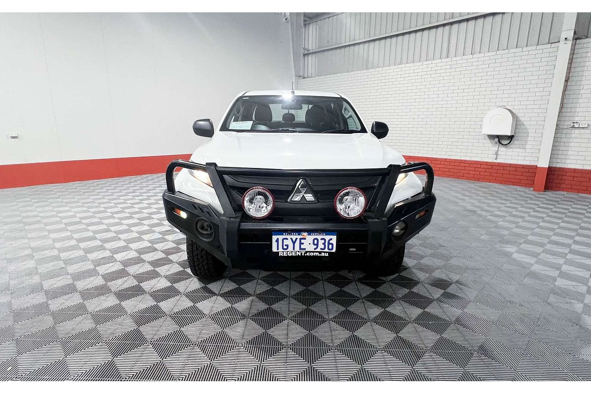 2019 Mitsubishi Triton GLX MR 4X4