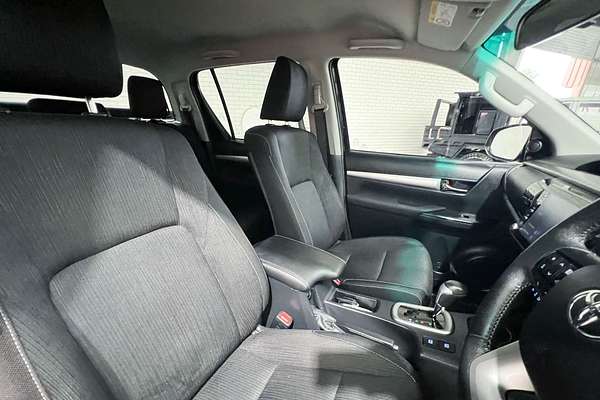 2020 Toyota Hilux SR5 GUN126R 4X4