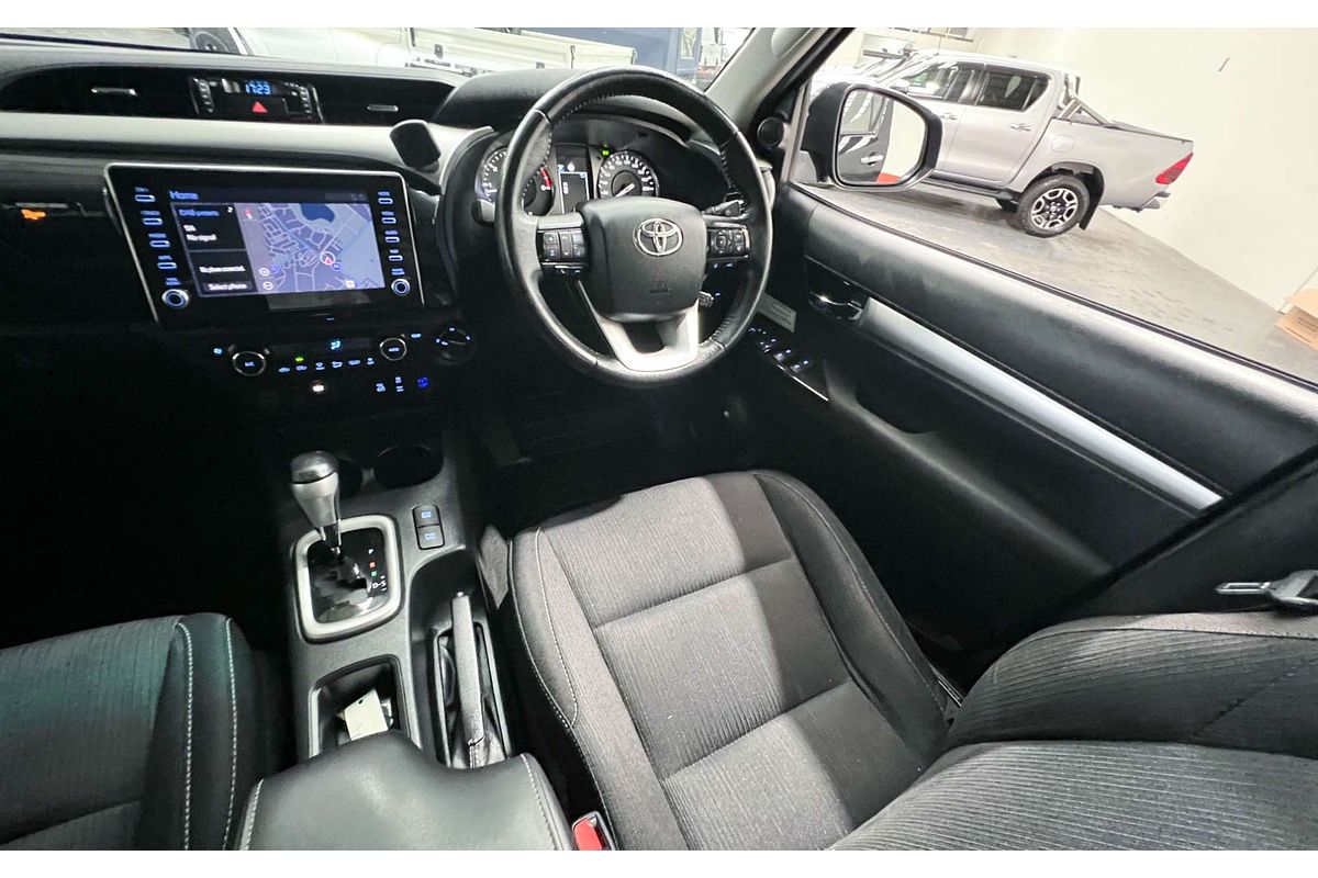 2020 Toyota Hilux SR5 GUN126R 4X4