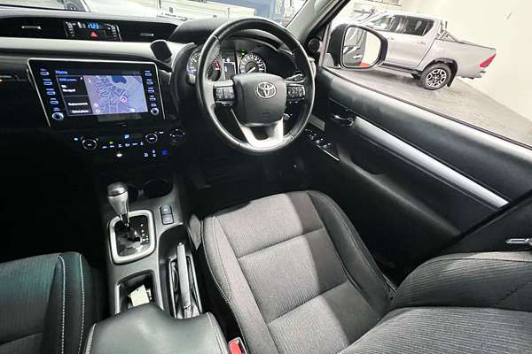 2020 Toyota Hilux SR5 GUN126R 4X4