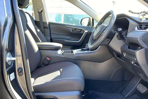 2020 Toyota RAV4 GX AXAH52R
