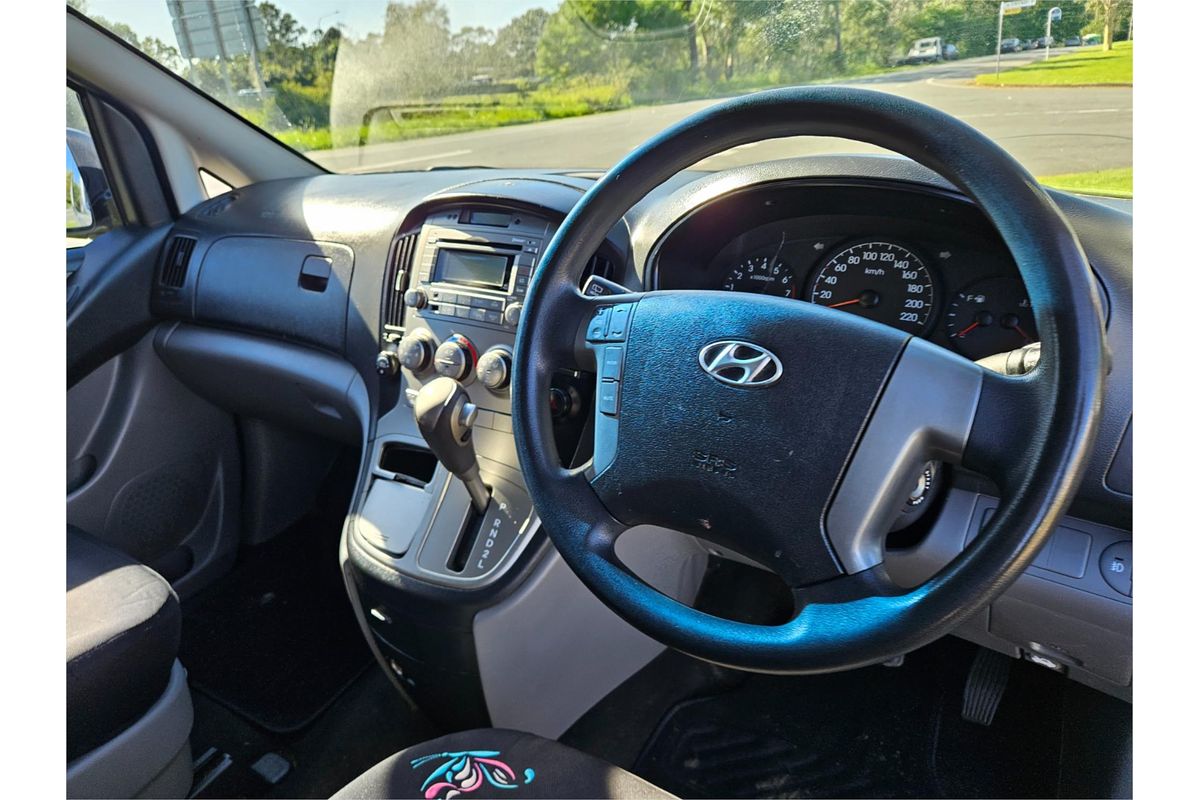 2014 Hyundai iMax TQ-W